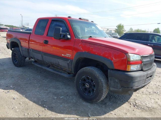  Salvage Chevrolet Silverado 2500