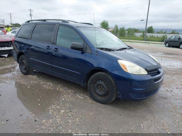  Salvage Toyota Sienna