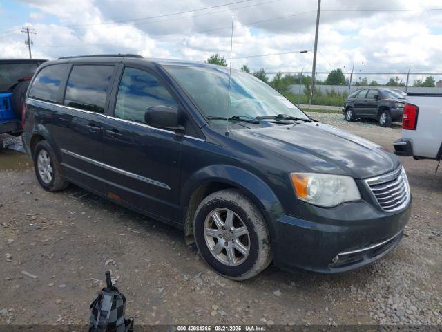  Salvage Chrysler Town & Country