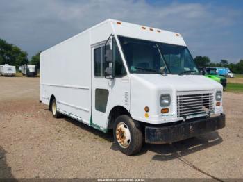  Salvage Freightliner Chassis