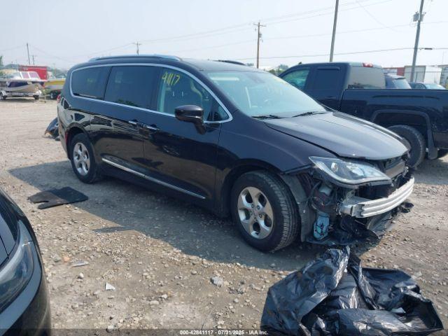  Salvage Chrysler Pacifica