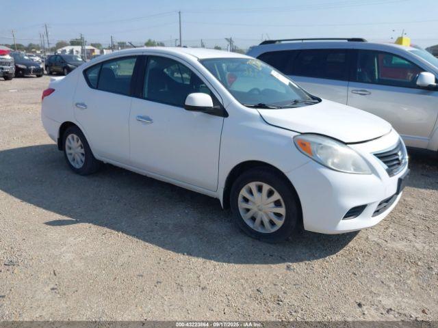  Salvage Nissan Versa