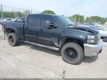  Salvage Chevrolet Silverado 2500