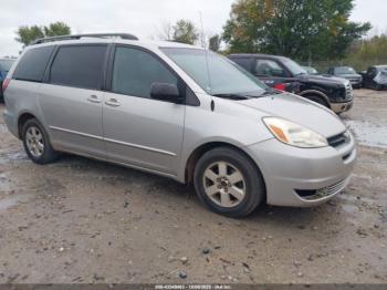 Salvage Toyota Sienna