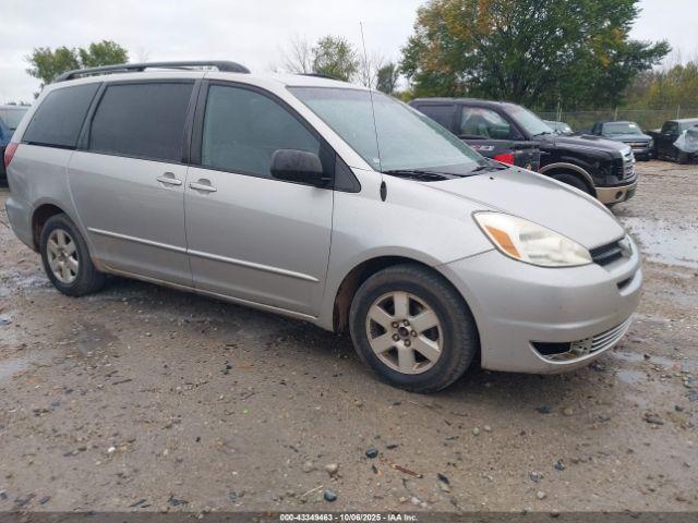  Salvage Toyota Sienna