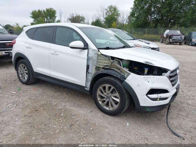  Salvage Hyundai TUCSON