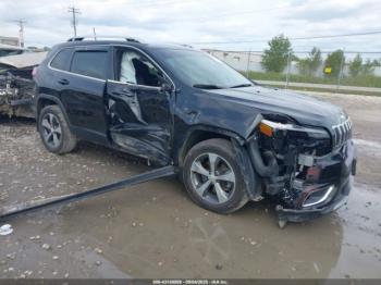  Salvage Jeep Cherokee