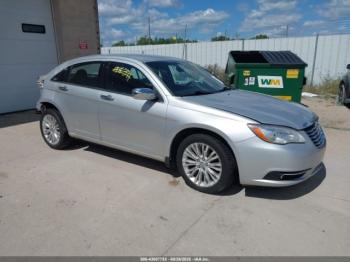  Salvage Chrysler 200