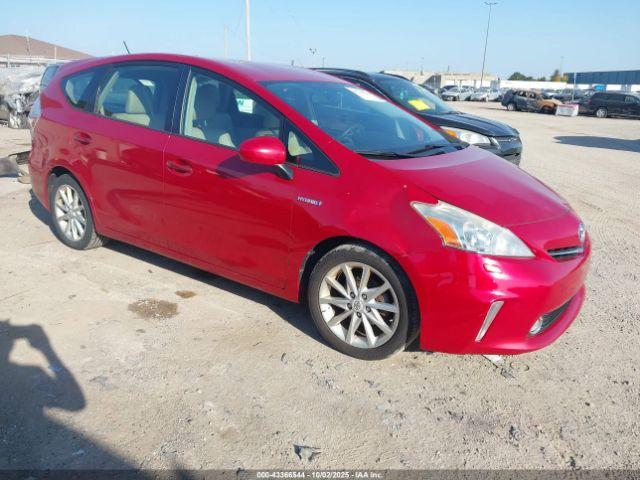  Salvage Toyota Prius v