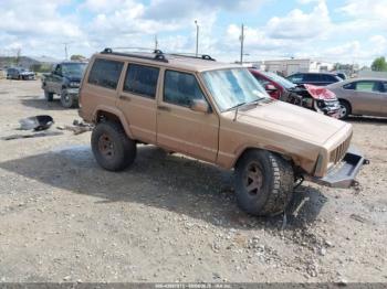  Salvage Jeep Cherokee