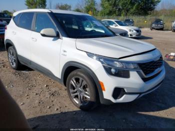  Salvage Kia Seltos