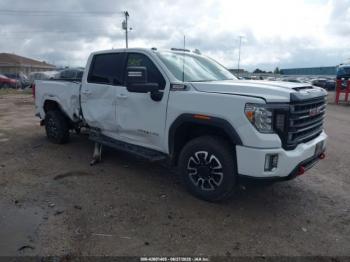  Salvage General Motors Sierra 2500HD