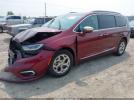 Chrysler Pacifica Limited Image 9
