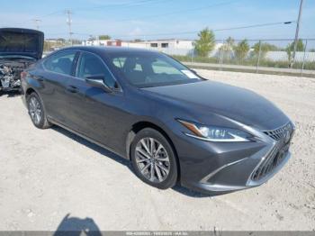  Salvage Lexus Es
