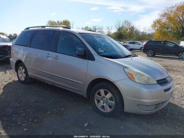  Salvage Toyota Sienna