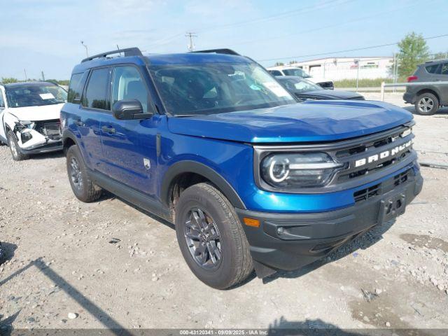  Salvage Ford Bronco
