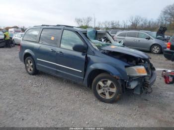  Salvage Dodge Grand Caravan