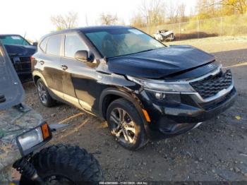  Salvage Kia Seltos