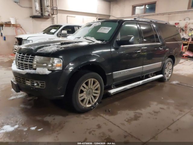 Lincoln Navigator Image 11