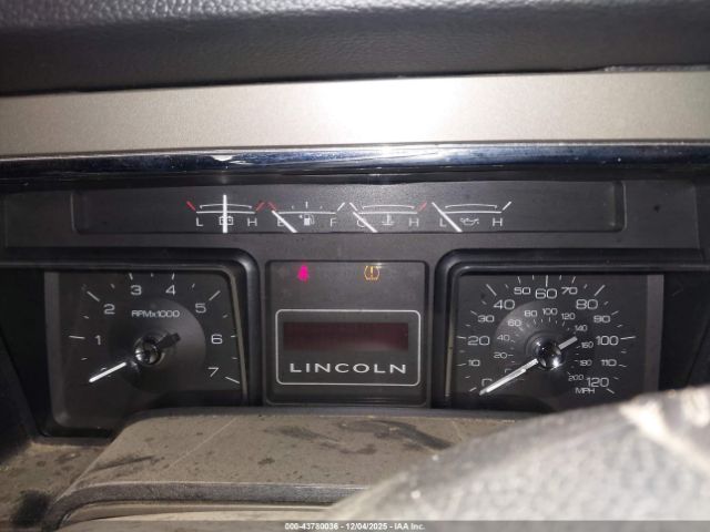 Lincoln Navigator Image 4