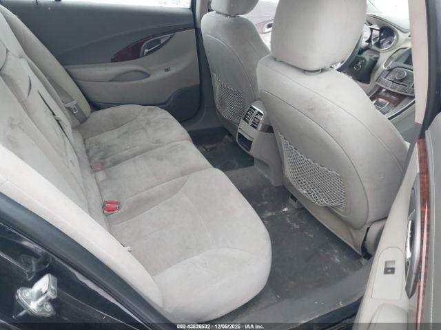 Buick LaCrosse Image 5