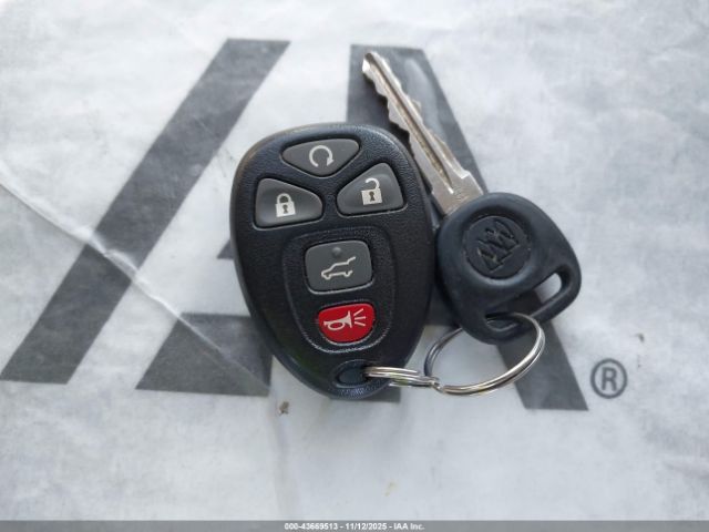 Buick Enclave Convenience Image 9