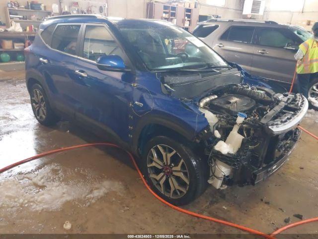  Salvage Kia Seltos