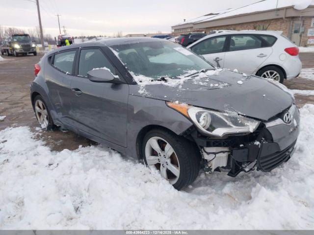  Salvage Hyundai VELOSTER