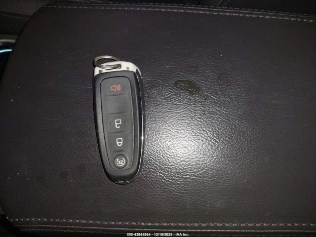 Ford Explorer Limited Image 15