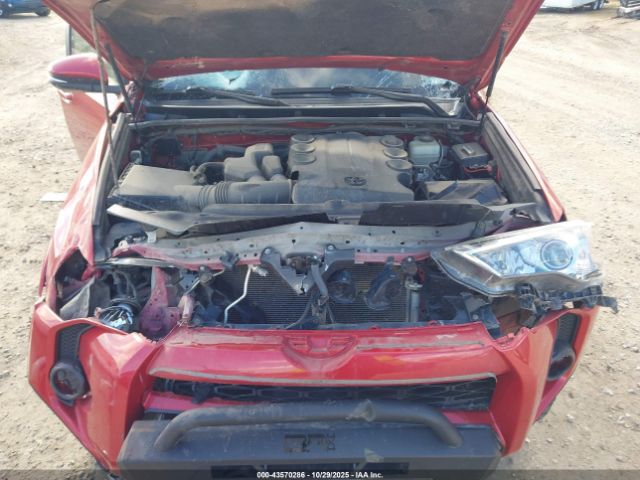 Toyota 4Runner Trd Off Road Premium Image 9