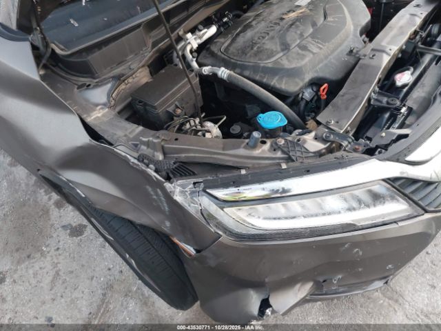 Honda Odyssey Touring Image 4