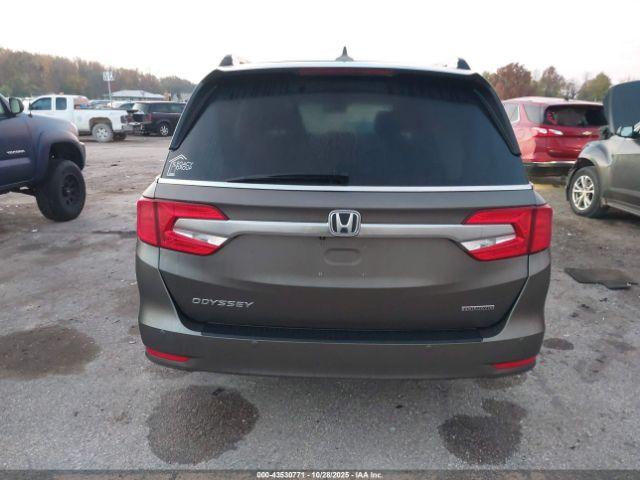 Honda Odyssey Touring Image 15