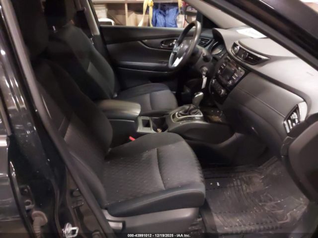 Nissan Rogue S Image 3