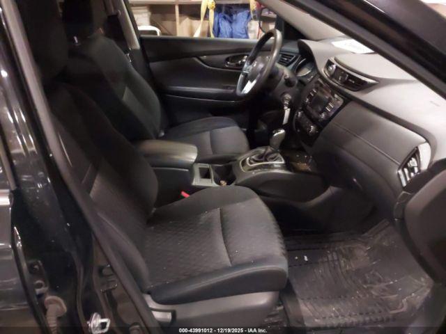 Nissan Rogue S Image 3