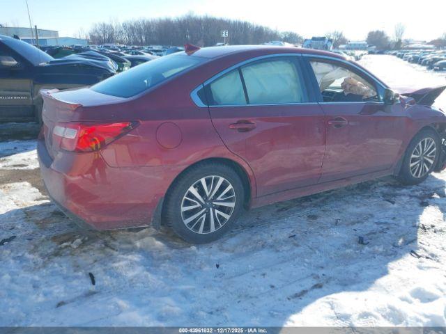 Subaru Legacy 2.5i Premium Image 6