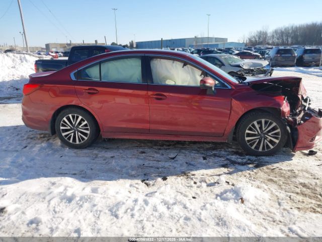 Subaru Legacy 2.5i Premium Image 14