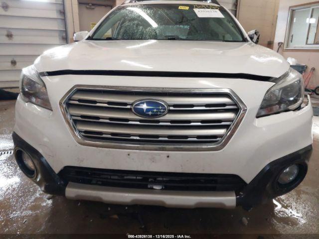 Subaru Outback 2.5i Limited Image 10
