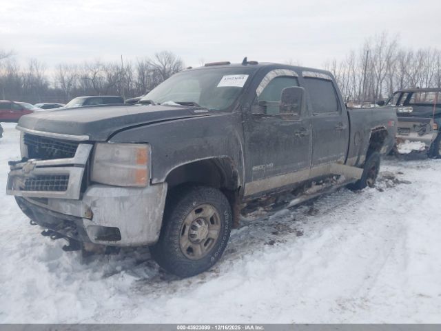 Chevrolet Silverado 2500 Ltz Image 3