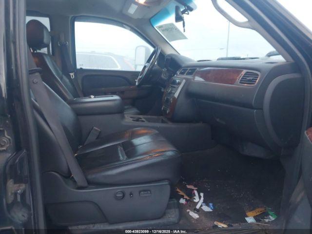 Chevrolet Silverado 2500 Ltz Image 8