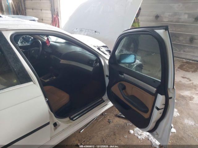 BMW 3 Series Image 4