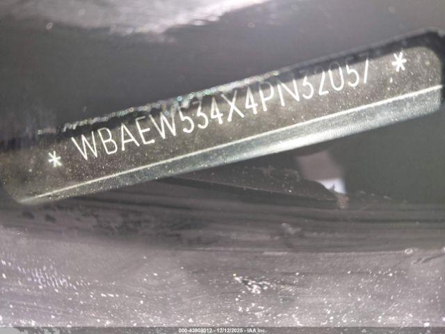 BMW 3 Series Image 12