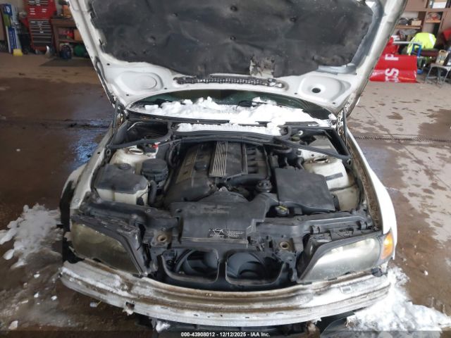 BMW 3 Series Image 6