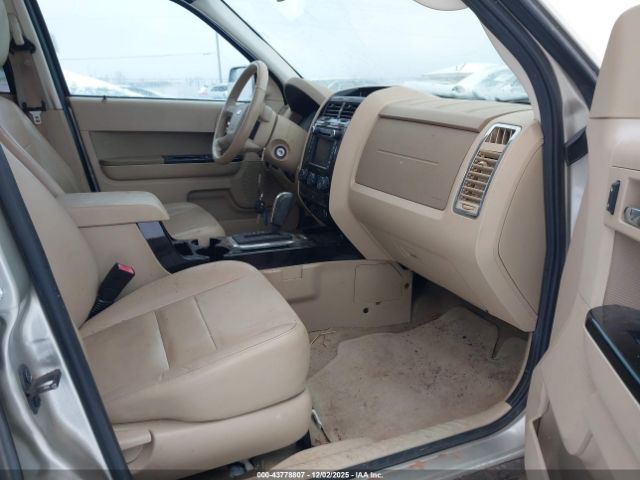 Ford Escape Limited Image 11