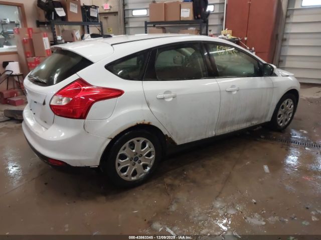Ford Focus Se Image 4