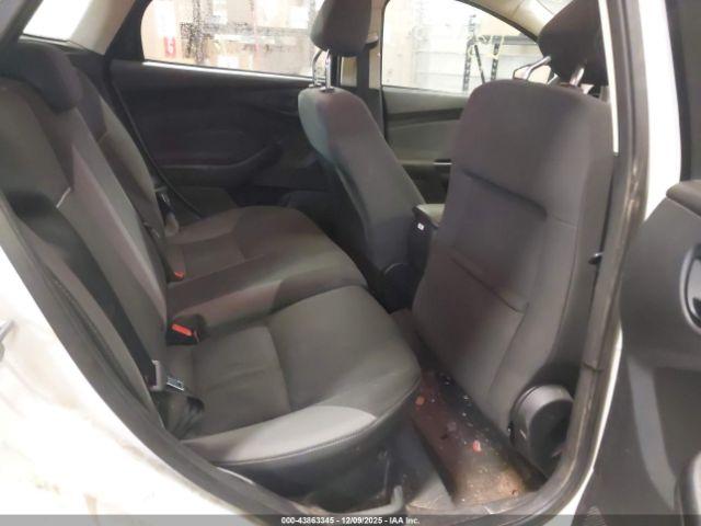 Ford Focus Se Image 7