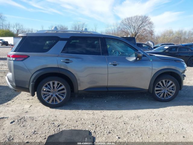 Nissan Pathfinder Sl 4wd Image 15