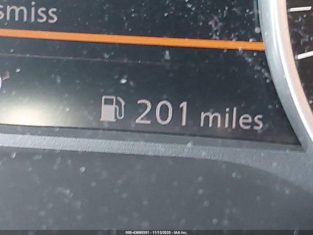 Nissan Pathfinder Sl 4wd Image 10