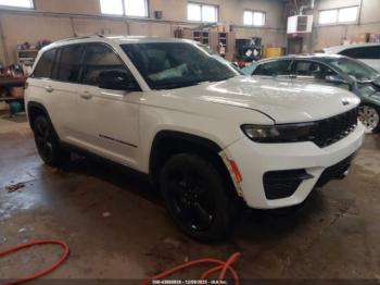  Salvage Jeep Grand Cherokee