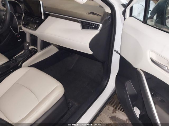 Toyota Corolla Xle Image 16