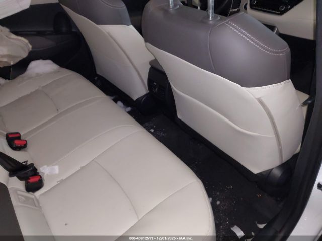 Toyota Corolla Xle Image 9